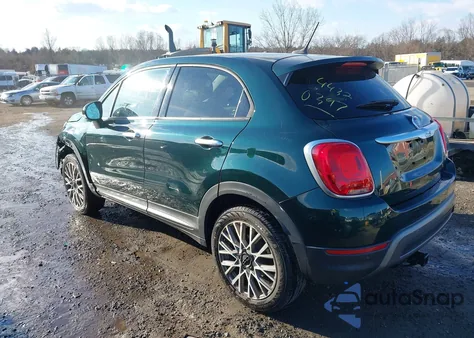 2016 Fiat 500X Trekking z USA, uszkodzony, nr VIN ZFBCFYCT9GP477031